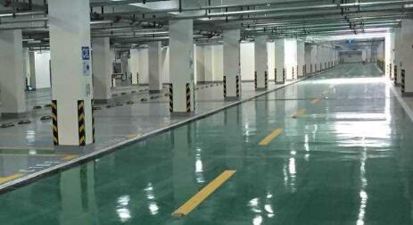 解決環氧地坪施工中潮濕地面的問題，打造完美效果！