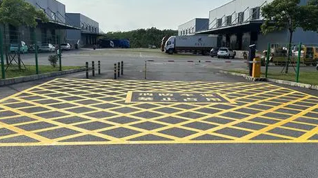 廠區(qū)消防通道劃線用什么固化劑？保障廠區(qū)安全