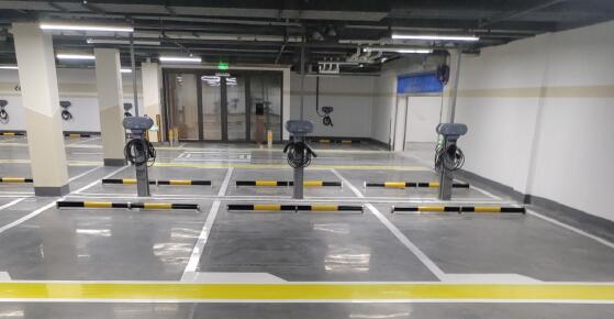 蘇州車位劃線,飛揚(yáng)專業(yè)施工團(tuán)隊(duì) 蘇州車位劃線,飛揚(yáng)專業(yè)施工團(tuán)隊(duì)